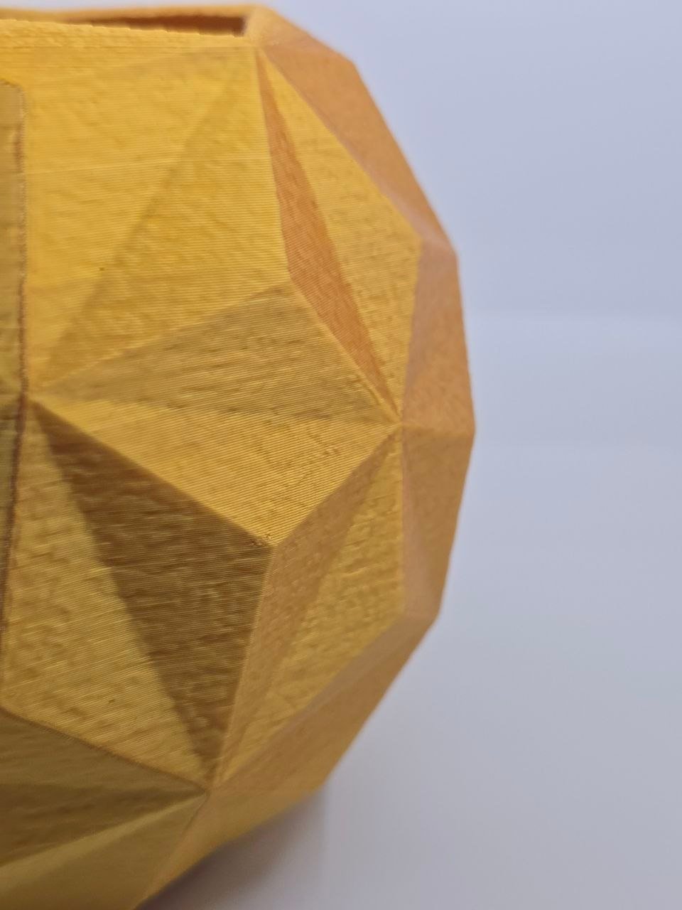 3D printed geometric vases — material finish by Custom3Dmodel