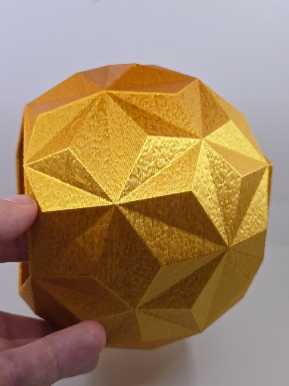 3D printed geometric vases — in use by Custom3Dmodel