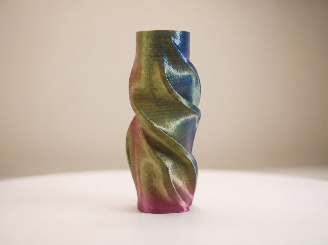custom 3D printed vase Miami — vase, Vase-like object
