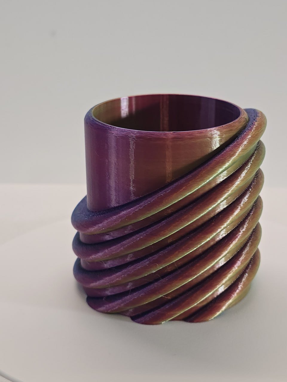 custom 3D printed planters Miami — Cylindrical container with spiral design, Cylindrical object, Plant Pot, planter, Planter, cylindrical object (photo 6)