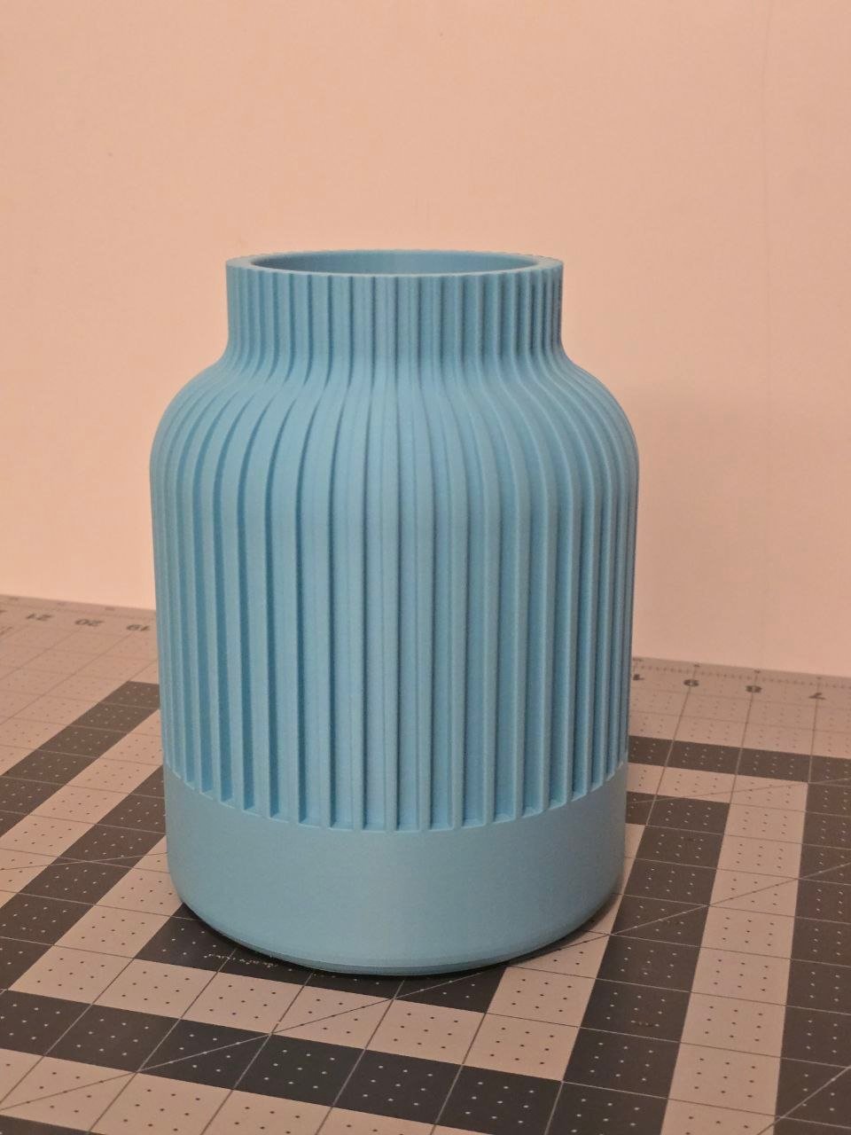 custom 3D printed vase Miami — Vase (photo 2)